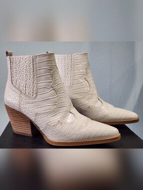 SAM EDELMAN | Winona Western Croc-Embossed Pointed Toe Ankle Boots | Women US 7